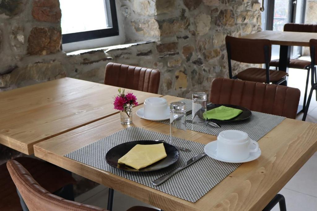 Le Relais De Porz Morvan Plomodiern ภายนอก รูปภาพ