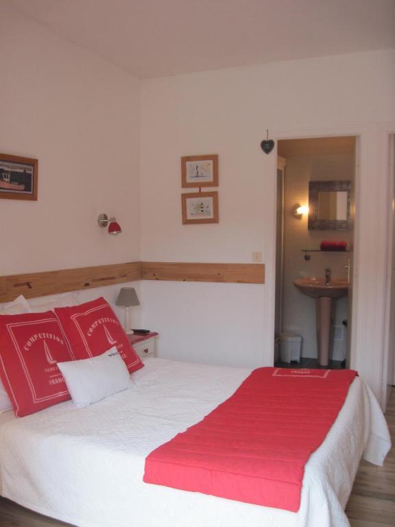 Le Relais De Porz Morvan Plomodiern ภายนอก รูปภาพ
